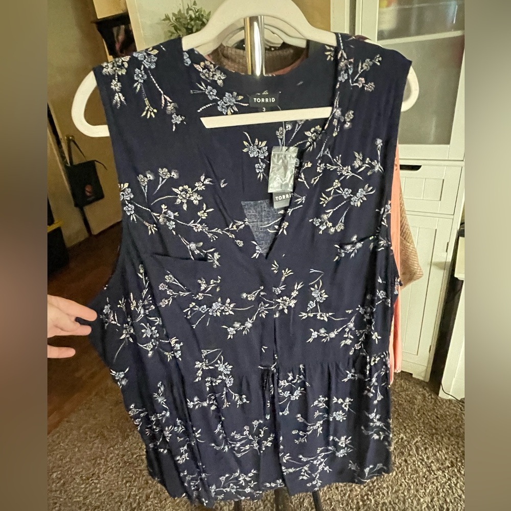 Torrid tunic tank top in size 3